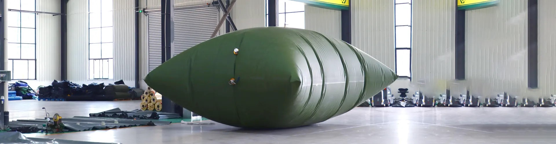Flexible fuel and oil storage bladder